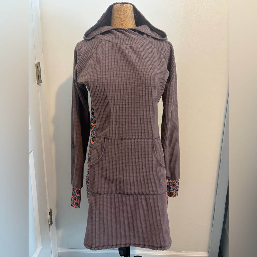 Youer Waffle Knit Hoodie Dress in Mauve with floral Trim